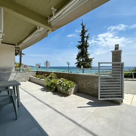 Blue Horizon 7 شقة Nea Kallikrateia