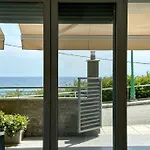 Apartament Blue Horizon 7 *