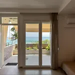 Apartament Blue Horizon 7 *